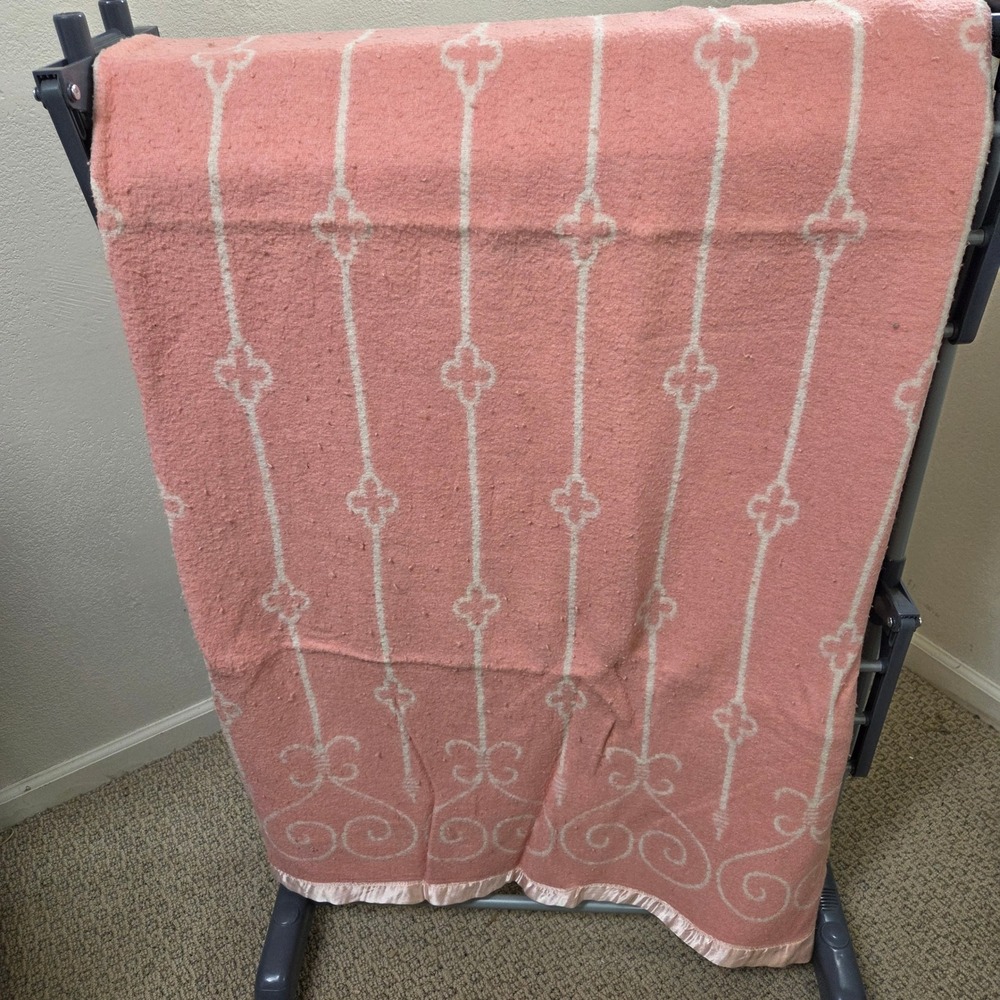Vintage Pink White Wool Blend Satin Trim Blanket Reversible MCM 64x72